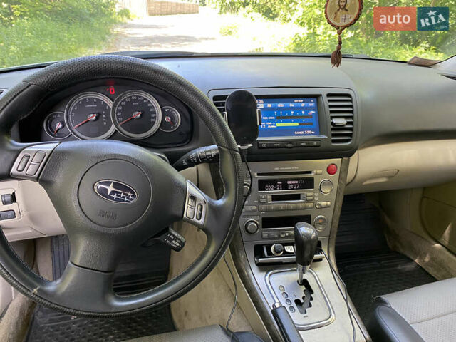 Серый Субару Аутбек, объемом двигателя 3 л и пробегом 290 тыс. км за 5900 $, фото 14 на Automoto.ua