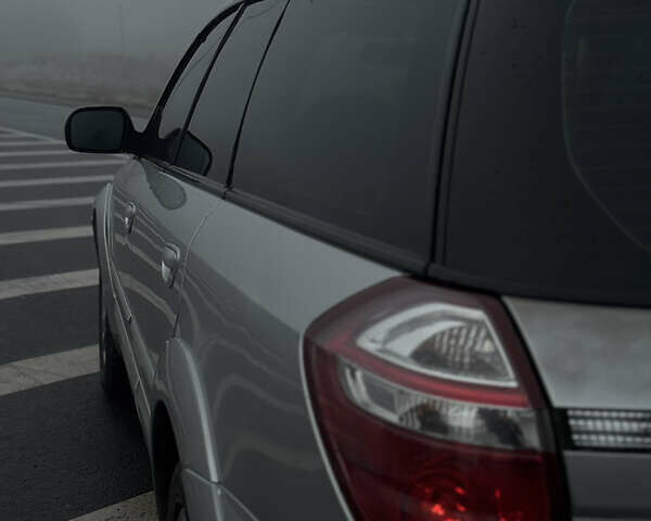 Серый Субару Аутбек, объемом двигателя 2.5 л и пробегом 243 тыс. км за 5200 $, фото 5 на Automoto.ua