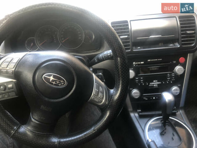 Сірий Субару Аутбек, об'ємом двигуна 2.46 л та пробігом 337 тис. км за 4900 $, фото 4 на Automoto.ua