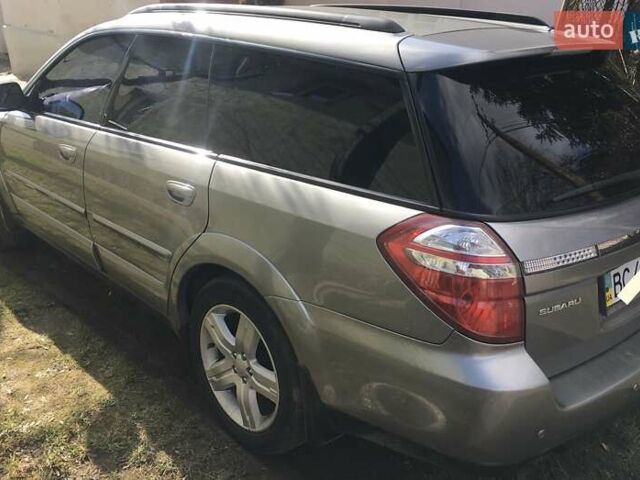 Серый Субару Аутбек, объемом двигателя 2.5 л и пробегом 280 тыс. км за 7500 $, фото 12 на Automoto.ua