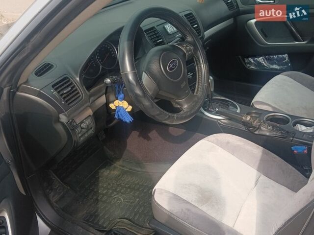 Сірий Субару Аутбек, об'ємом двигуна 2.46 л та пробігом 300 тис. км за 5700 $, фото 23 на Automoto.ua