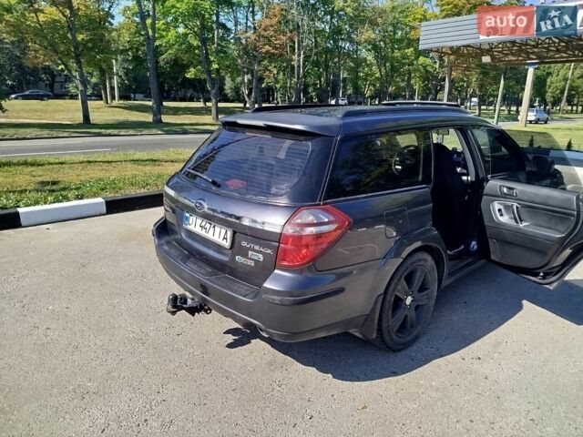Сірий Субару Аутбек, об'ємом двигуна 2 л та пробігом 266 тис. км за 6700 $, фото 3 на Automoto.ua