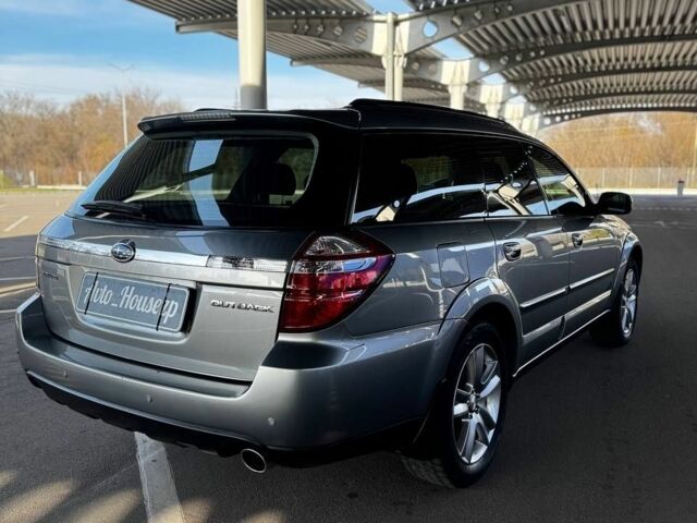 Сірий Субару Аутбек, об'ємом двигуна 0 л та пробігом 189 тис. км за 7300 $, фото 4 на Automoto.ua