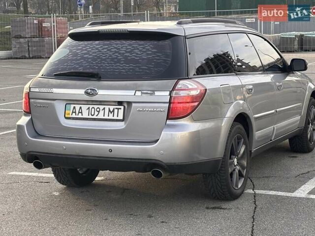 Сірий Субару Аутбек, об'ємом двигуна 2.46 л та пробігом 298 тис. км за 7800 $, фото 3 на Automoto.ua