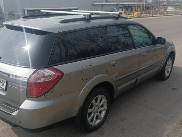 Серый Субару Аутбек, объемом двигателя 2.5 л и пробегом 300 тыс. км за 5700 $, фото 17 на Automoto.ua