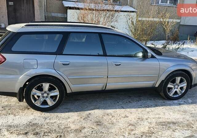 Серый Субару Аутбек, объемом двигателя 2.5 л и пробегом 299 тыс. км за 5650 $, фото 10 на Automoto.ua