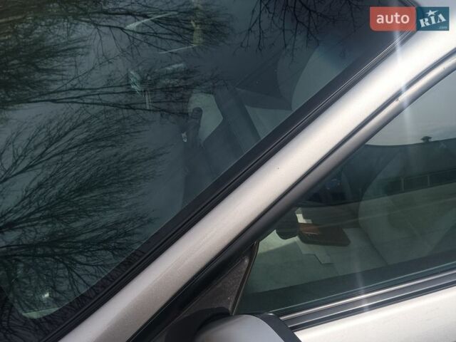 Сірий Субару Аутбек, об'ємом двигуна 2.46 л та пробігом 300 тис. км за 5700 $, фото 3 на Automoto.ua