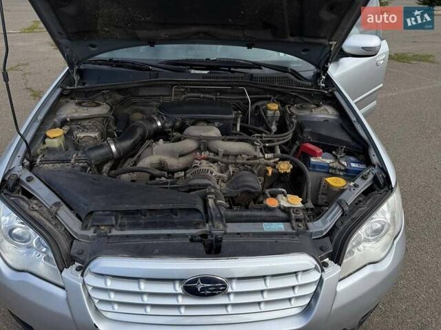 Сірий Субару Аутбек, об'ємом двигуна 2.5 л та пробігом 390 тис. км за 7300 $, фото 14 на Automoto.ua