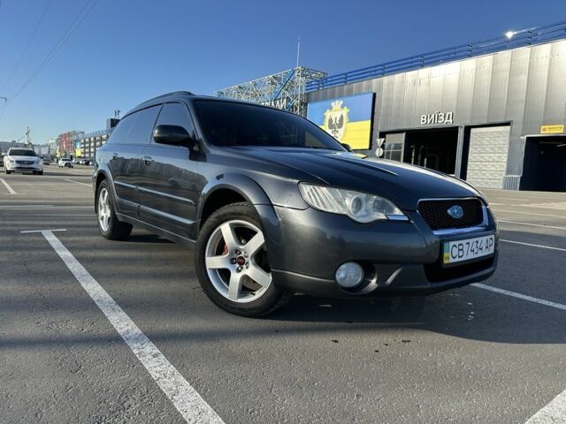 Сірий Субару Аутбек, об'ємом двигуна 3 л та пробігом 283 тис. км за 6400 $, фото 1 на Automoto.ua