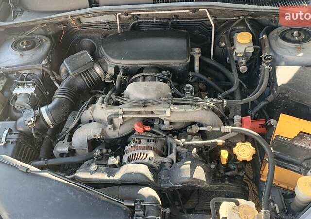 Серый Субару Аутбек, объемом двигателя 2.5 л и пробегом 299 тыс. км за 5650 $, фото 19 на Automoto.ua