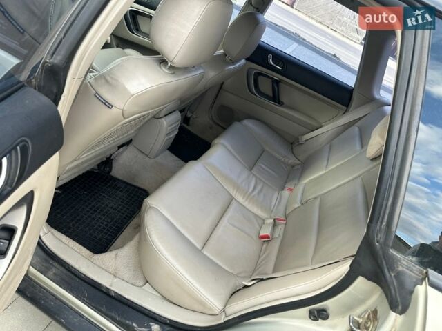 Сірий Субару Аутбек, об'ємом двигуна 2.5 л та пробігом 248 тис. км за 3300 $, фото 30 на Automoto.ua