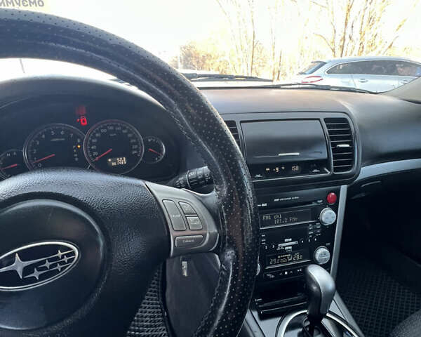 Серый Субару Аутбек, объемом двигателя 2.46 л и пробегом 362 тыс. км за 4350 $, фото 18 на Automoto.ua