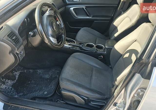 Серый Субару Аутбек, объемом двигателя 2.5 л и пробегом 299 тыс. км за 5650 $, фото 15 на Automoto.ua