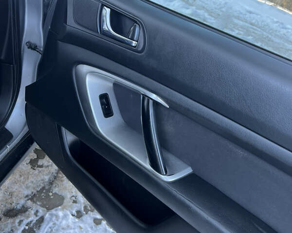 Серый Субару Аутбек, объемом двигателя 2.46 л и пробегом 362 тыс. км за 4350 $, фото 11 на Automoto.ua