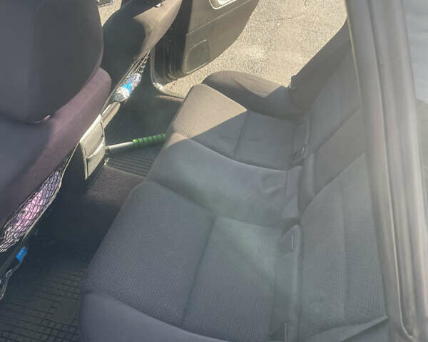 Серый Субару Аутбек, объемом двигателя 2.5 л и пробегом 188 тыс. км за 8300 $, фото 12 на Automoto.ua