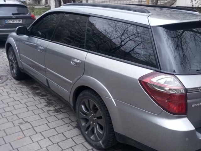 Серый Субару Аутбек, объемом двигателя 3 л и пробегом 358 тыс. км за 6500 $, фото 5 на Automoto.ua