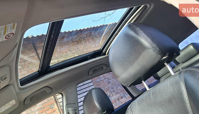 Сірий Субару Аутбек, об'ємом двигуна 3 л та пробігом 273 тис. км за 7400 $, фото 19 на Automoto.ua