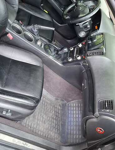 Сірий Субару Аутбек, об'ємом двигуна 3 л та пробігом 273 тис. км за 7400 $, фото 5 на Automoto.ua