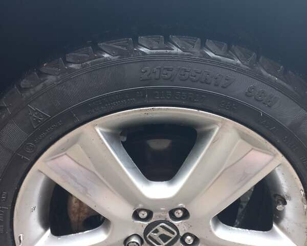 Сірий Субару Аутбек, об'ємом двигуна 2.46 л та пробігом 435 тис. км за 5500 $, фото 1 на Automoto.ua