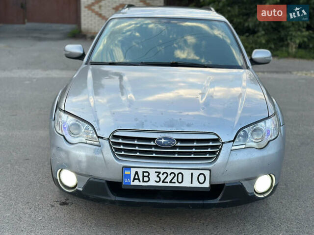 Сірий Субару Аутбек, об'ємом двигуна 2.5 л та пробігом 300 тис. км за 4499 $, фото 2 на Automoto.ua