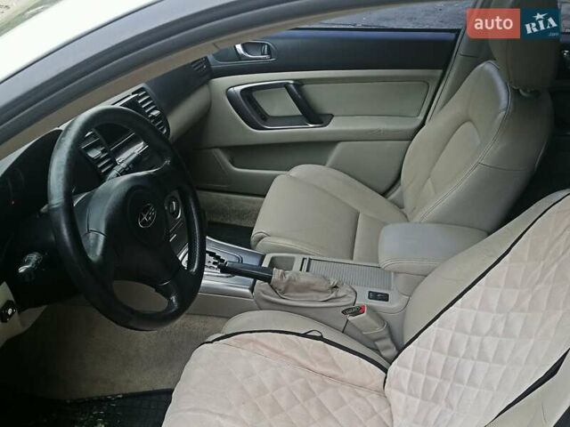 Серый Субару Аутбек, об'ємом двигуна 2.5 л та пробігом 175 тис. км за 7750 $, фото 17 на Automoto.ua