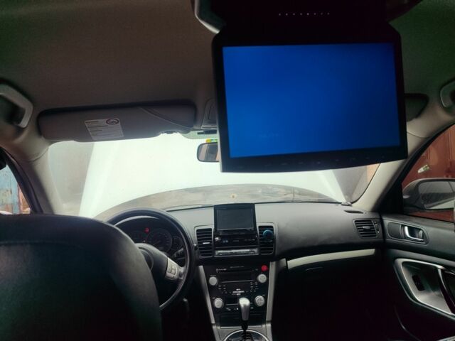 Серый Субару Аутбек, объемом двигателя 2.5 л и пробегом 295 тыс. км за 4500 $, фото 5 на Automoto.ua