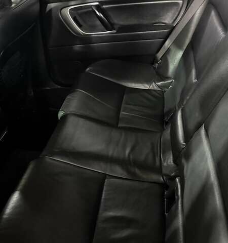 Серый Субару Аутбек, объемом двигателя 2.46 л и пробегом 291 тыс. км за 7500 $, фото 7 на Automoto.ua