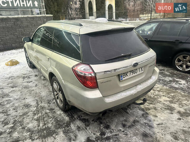 Сірий Субару Аутбек, об'ємом двигуна 2.5 л та пробігом 398 тис. км за 3999 $, фото 3 на Automoto.ua