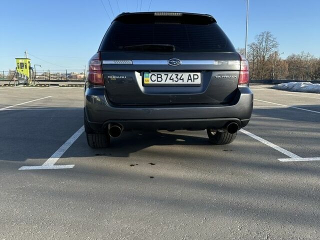 Сірий Субару Аутбек, об'ємом двигуна 3 л та пробігом 283 тис. км за 6400 $, фото 4 на Automoto.ua