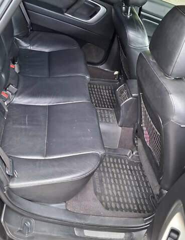 Сірий Субару Аутбек, об'ємом двигуна 3 л та пробігом 273 тис. км за 7400 $, фото 6 на Automoto.ua