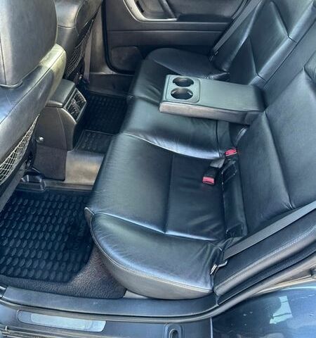 Серый Субару Аутбек, объемом двигателя 3 л и пробегом 283 тыс. км за 6400 $, фото 7 на Automoto.ua