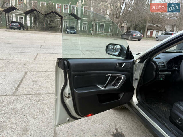 Сірий Субару Аутбек, об'ємом двигуна 2.5 л та пробігом 396 тис. км за 5600 $, фото 12 на Automoto.ua