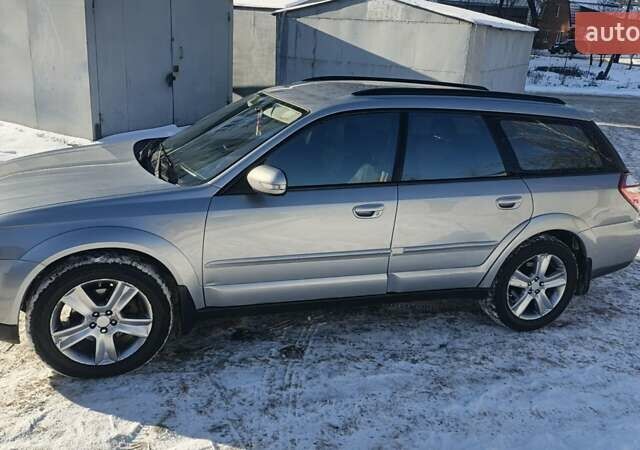 Серый Субару Аутбек, объемом двигателя 2.5 л и пробегом 299 тыс. км за 5650 $, фото 5 на Automoto.ua