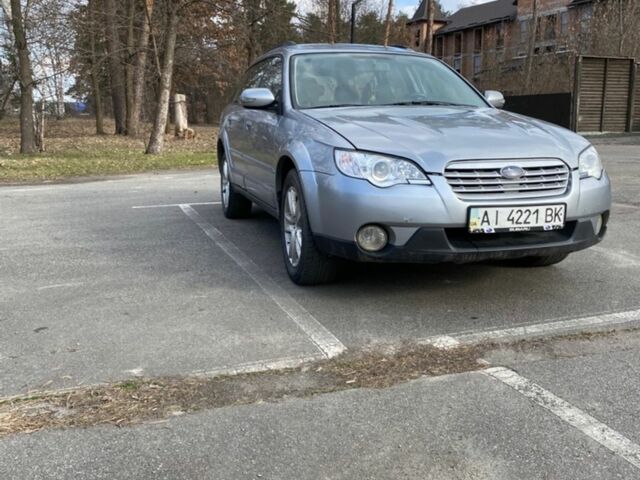 Серый Субару Аутбек, объемом двигателя 2.5 л и пробегом 330 тыс. км за 5800 $, фото 2 на Automoto.ua
