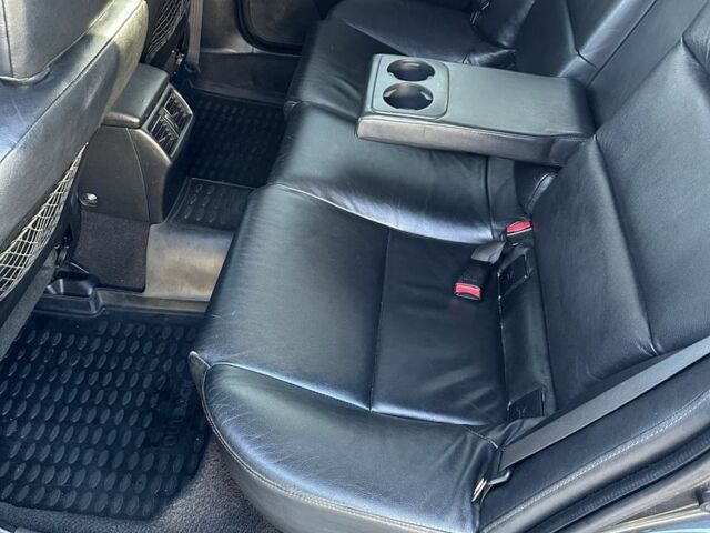 Сірий Субару Аутбек, об'ємом двигуна 3 л та пробігом 283 тис. км за 6499 $, фото 8 на Automoto.ua