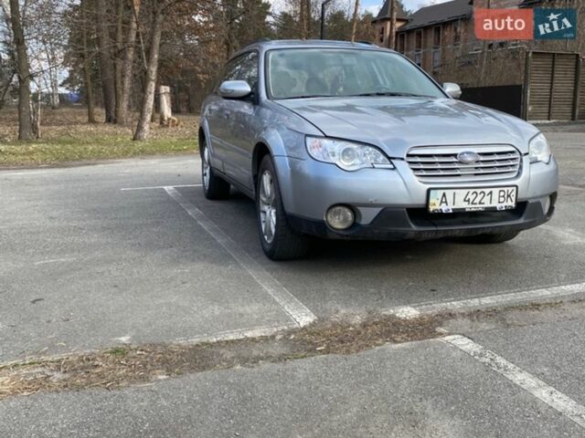 Серый Субару Аутбек, объемом двигателя 2.5 л и пробегом 330 тыс. км за 5800 $, фото 2 на Automoto.ua