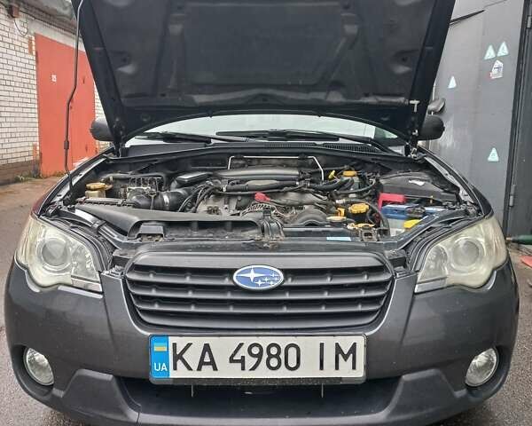 Сірий Субару Аутбек, об'ємом двигуна 2.46 л та пробігом 435 тис. км за 5500 $, фото 21 на Automoto.ua