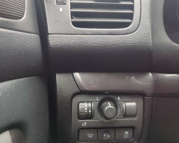 Сірий Субару Аутбек, об'ємом двигуна 3 л та пробігом 266 тис. км за 7500 $, фото 32 на Automoto.ua