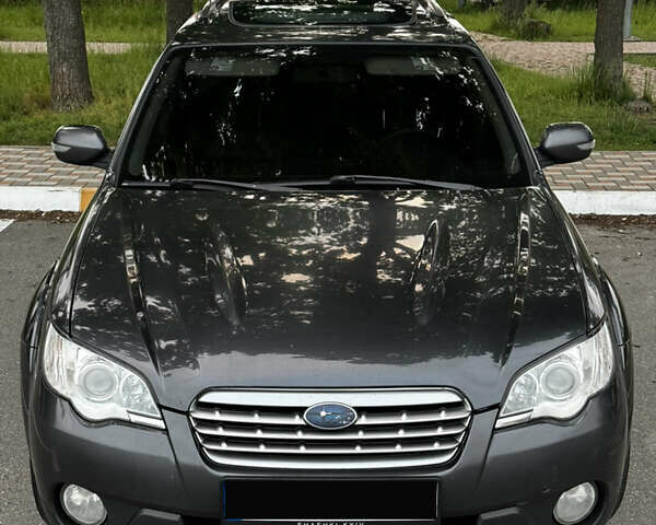 Серый Субару Аутбек, объемом двигателя 2.46 л и пробегом 289 тыс. км за 10997 $, фото 2 на Automoto.ua