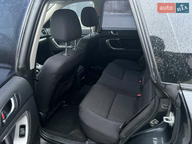 Серый Субару Аутбек, объемом двигателя 2.46 л и пробегом 339 тыс. км за 6900 $, фото 9 на Automoto.ua