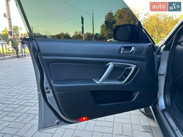 Серый Субару Аутбек, объемом двигателя 3 л и пробегом 172 тыс. км за 7800 $, фото 20 на Automoto.ua
