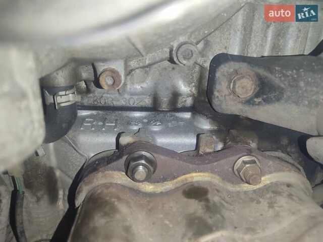 Сірий Субару Аутбек, об'ємом двигуна 3 л та пробігом 266 тис. км за 7500 $, фото 11 на Automoto.ua