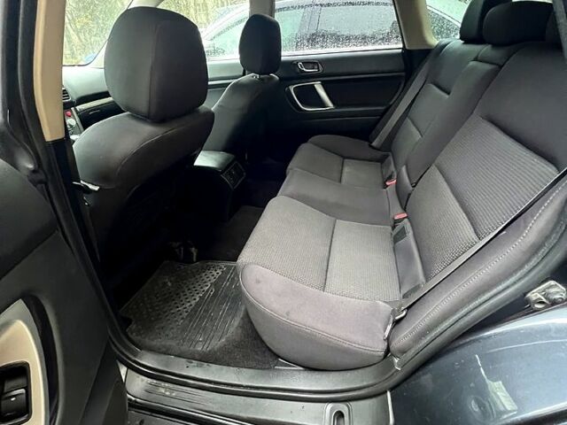 Сірий Субару Аутбек, об'ємом двигуна 2.5 л та пробігом 299 тис. км за 6300 $, фото 8 на Automoto.ua