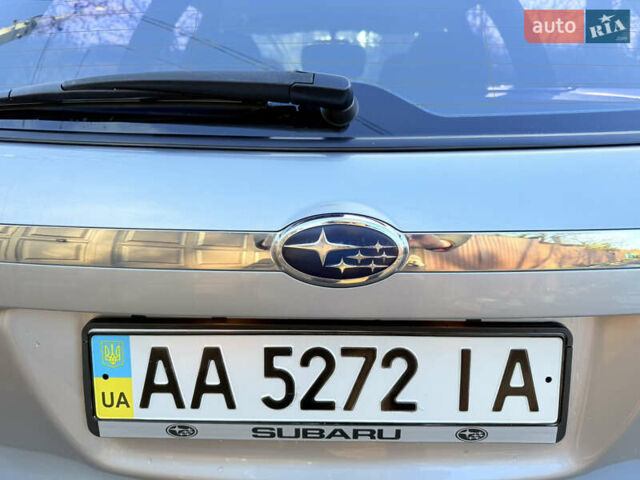 Сірий Субару Аутбек, об'ємом двигуна 3 л та пробігом 235 тис. км за 6200 $, фото 10 на Automoto.ua