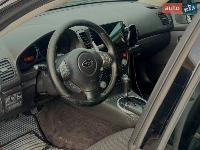 Серый Субару Аутбек, объемом двигателя 3 л и пробегом 300 тыс. км за 6150 $, фото 10 на Automoto.ua