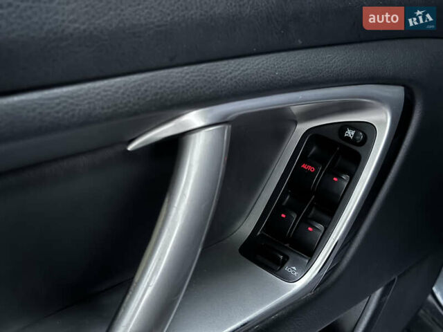 Серый Субару Аутбек, объемом двигателя 2.46 л и пробегом 289 тыс. км за 10997 $, фото 11 на Automoto.ua