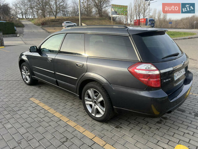 Сірий Субару Аутбек, об'ємом двигуна 2.5 л та пробігом 350 тис. км за 8200 $, фото 3 на Automoto.ua