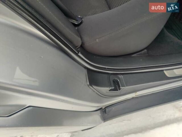 Сірий Субару Аутбек, об'ємом двигуна 3 л та пробігом 266 тис. км за 7500 $, фото 18 на Automoto.ua