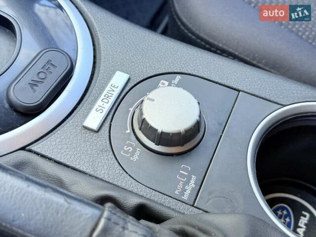 Сірий Субару Аутбек, об'ємом двигуна 3 л та пробігом 235 тис. км за 6850 $, фото 40 на Automoto.ua