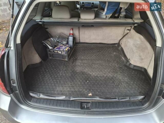 Серый Субару Аутбек, объемом двигателя 2 л и пробегом 216 тыс. км за 7000 $, фото 25 на Automoto.ua